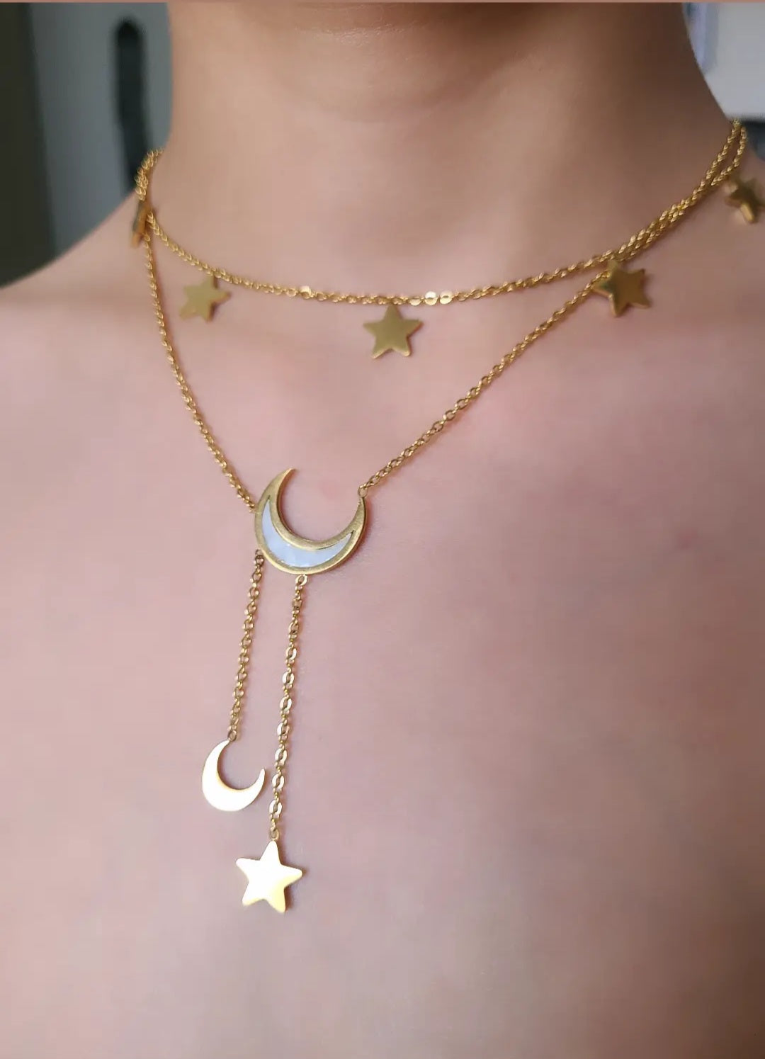 Cadena de Luna y Estrellas.