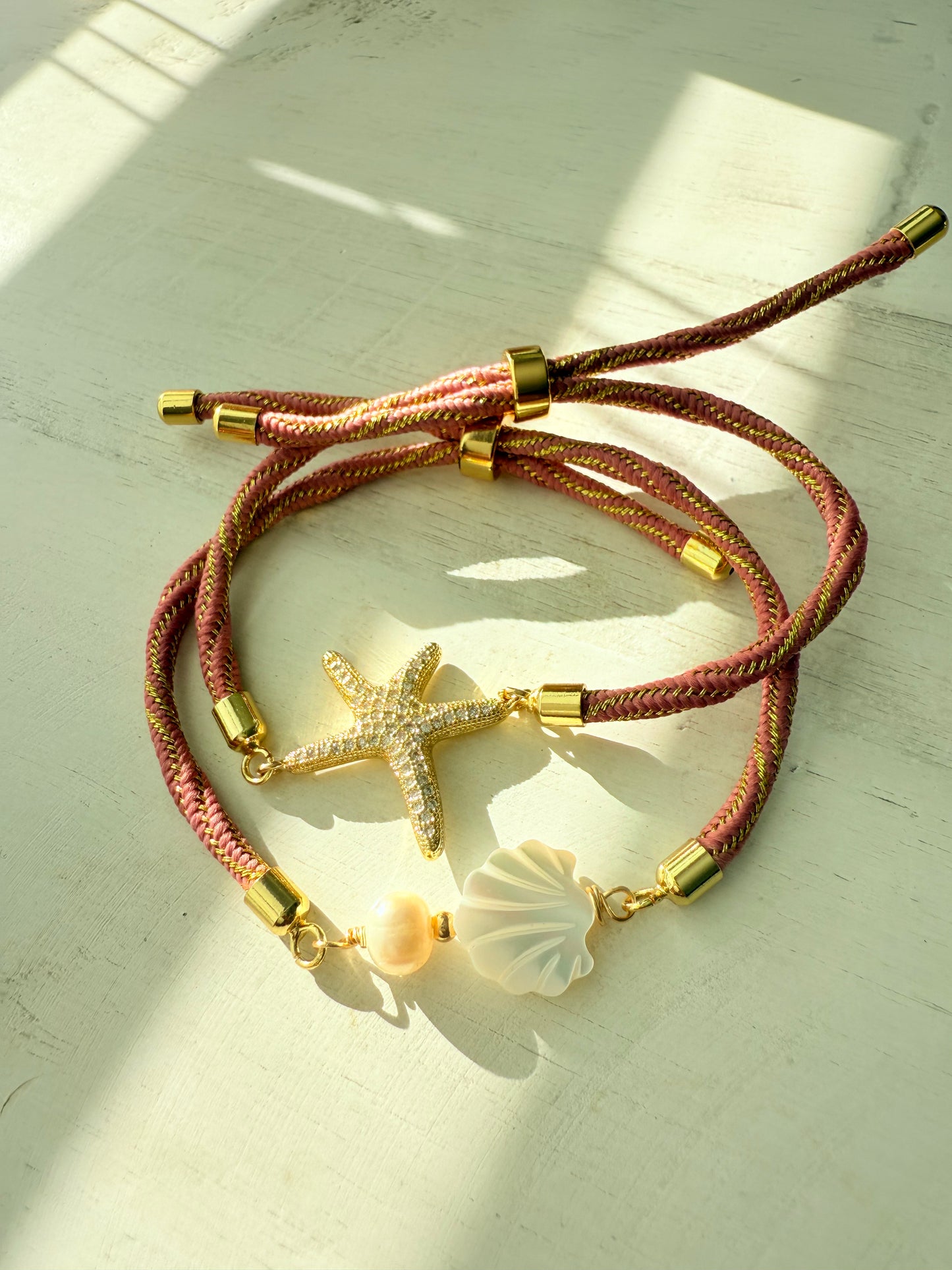 Pulseras( Son dos pulseras independientes)