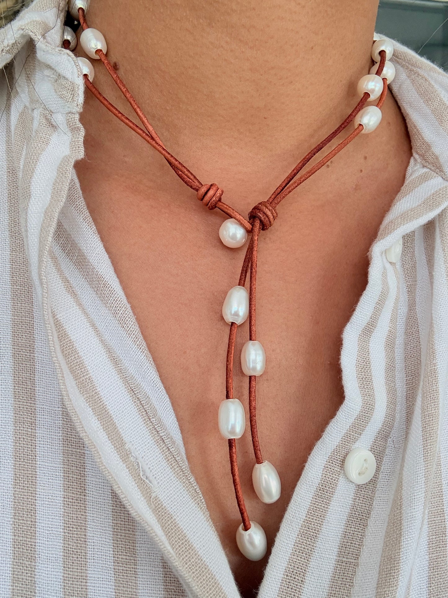 Perlas en cuero