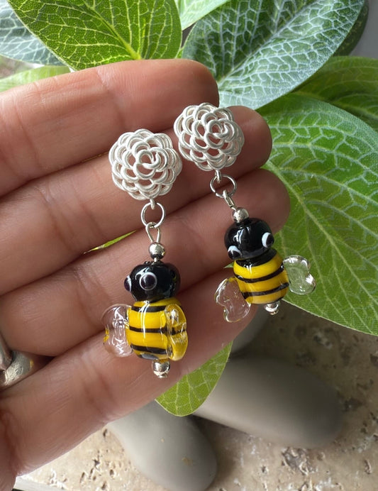 Abeja al pañal