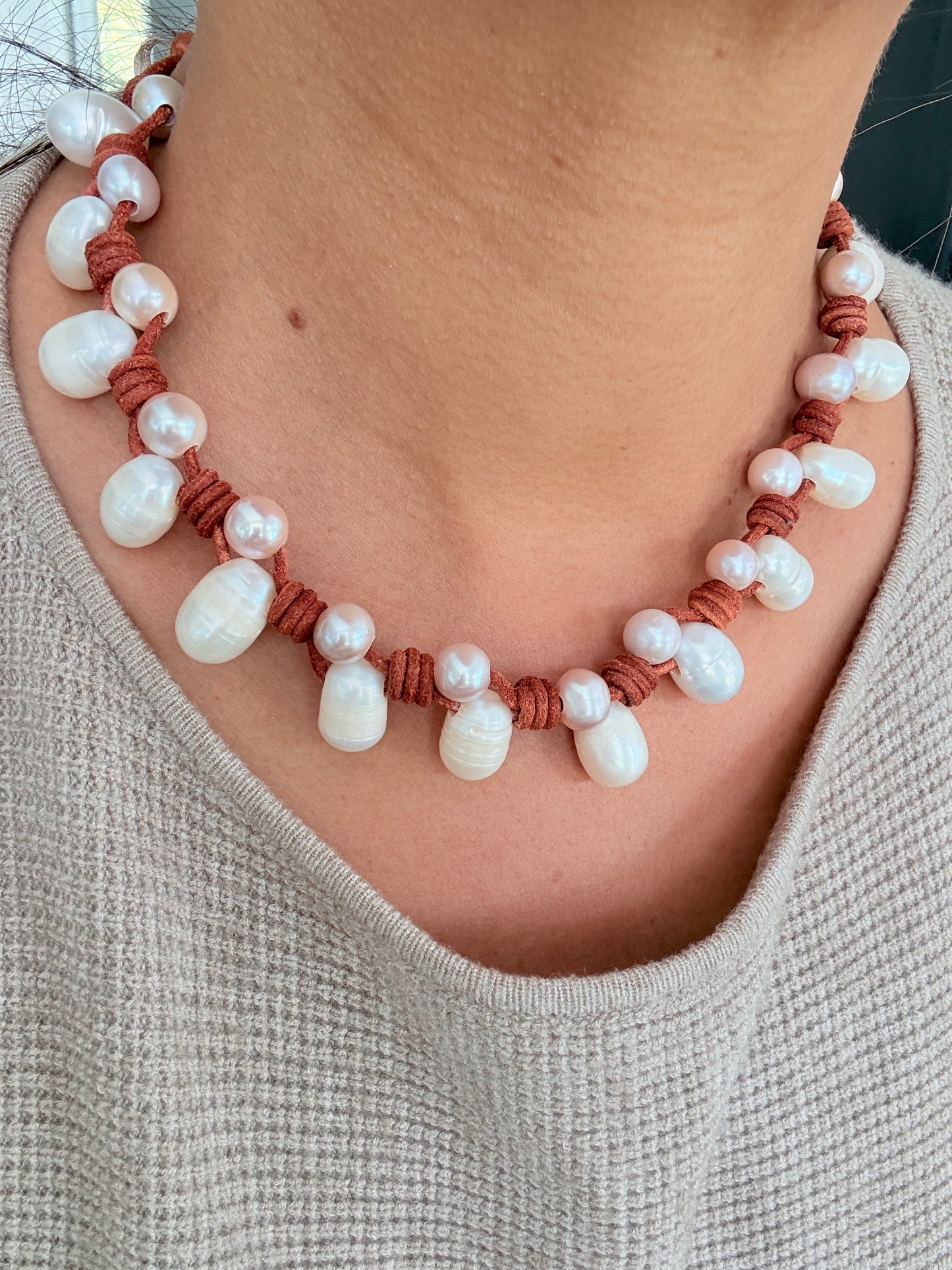 Perlas en cuero