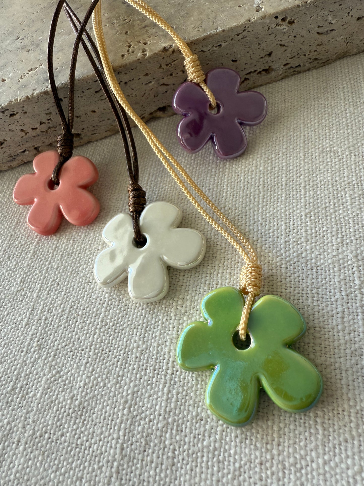 Flores de cerámica