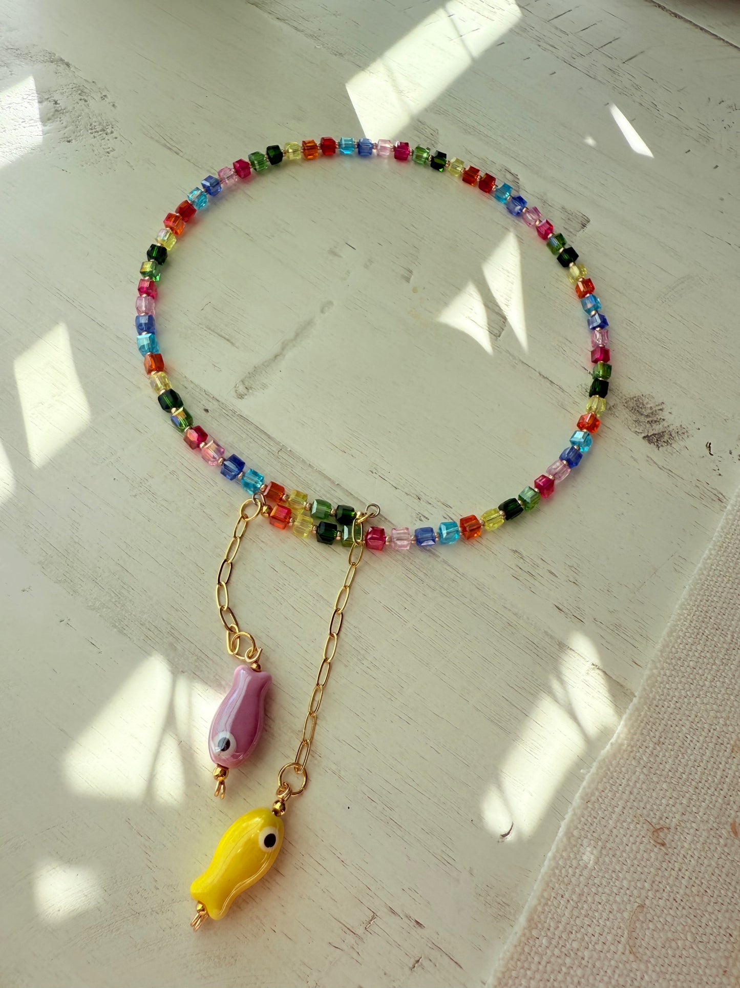 Varadero( disponible el del pez morado y amarillo)