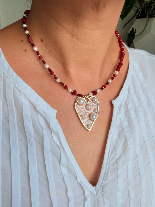 Memorias en blanco y rojo (Pieza única)