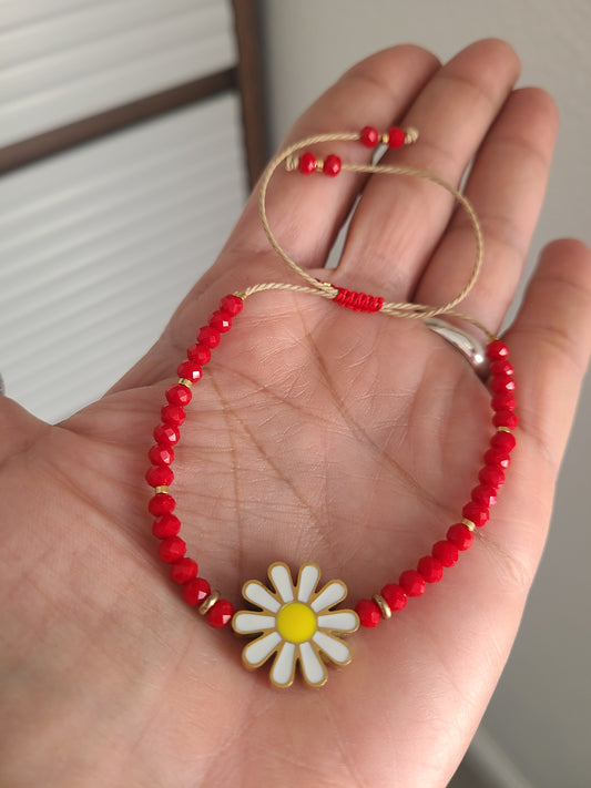 Pulsera con margarita.